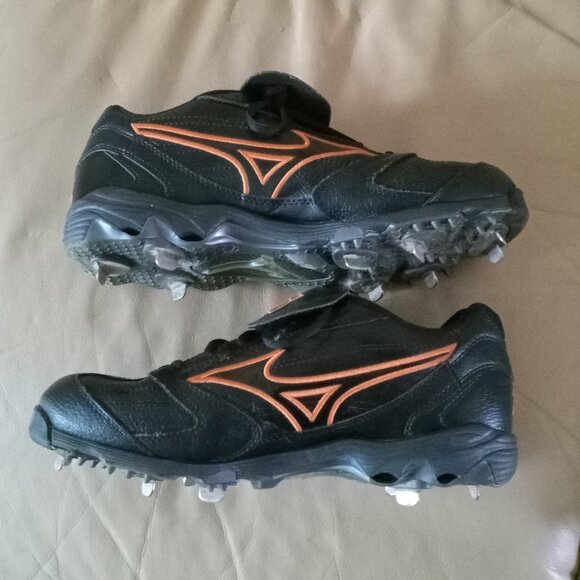 Mizuno Leather Baseball Cleats 11.5 - Picture 1 of 5